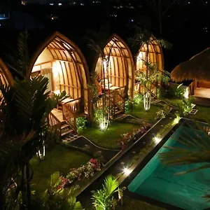 Гостевой дом Uluwatu Sunrise Унгасан